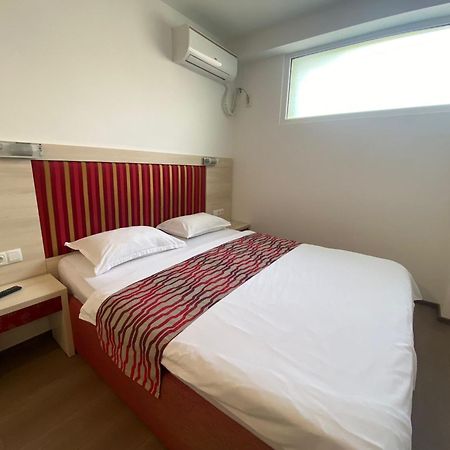 Pension Mora Cluj-Napoca Esterno foto