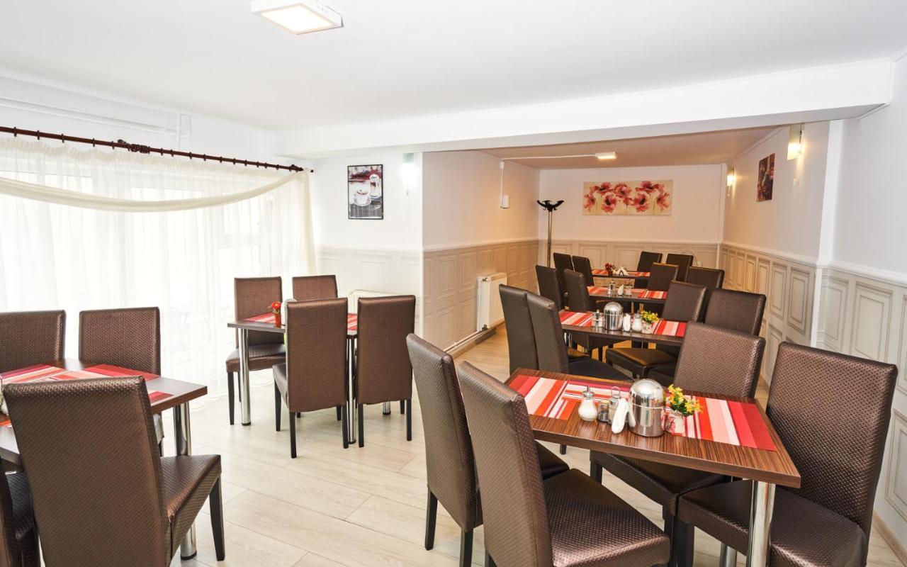 Pension Mora Cluj-Napoca Esterno foto