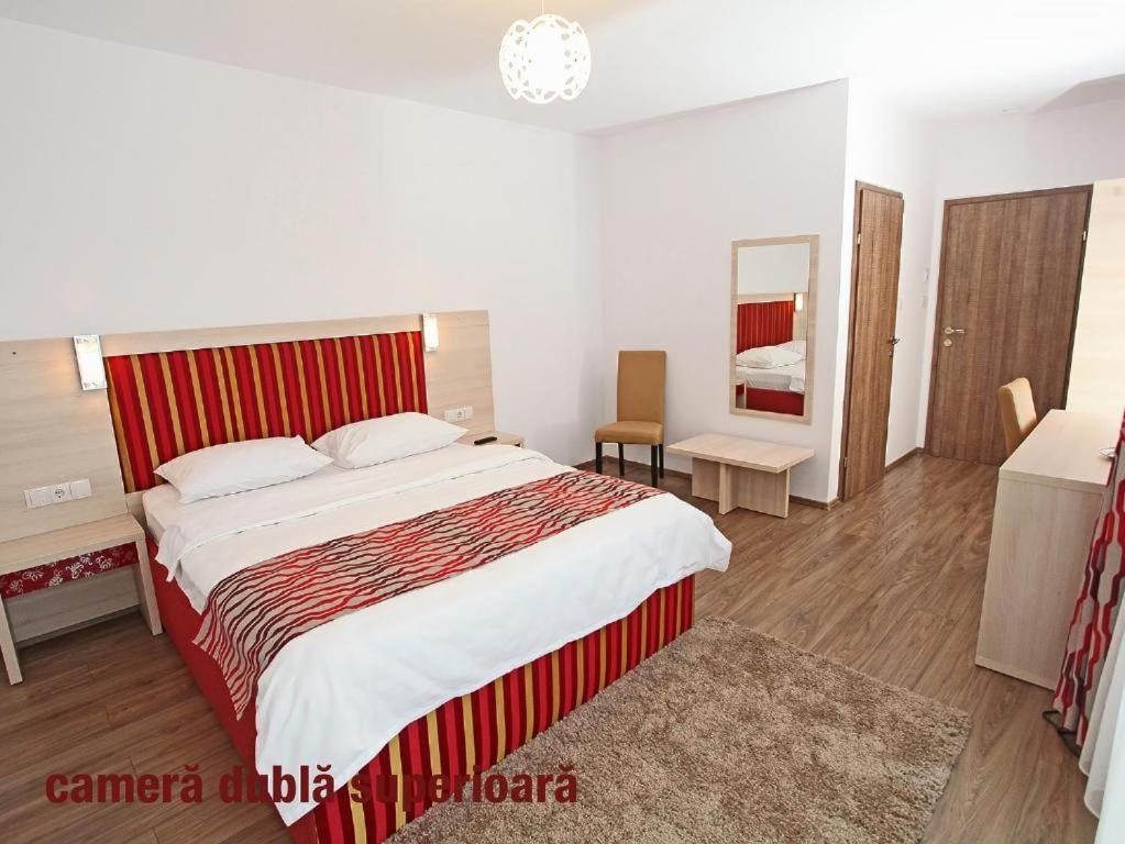 Pension Mora Cluj-Napoca Esterno foto