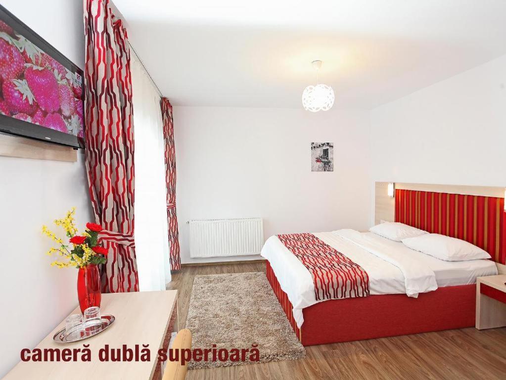 Pension Mora Cluj-Napoca Esterno foto