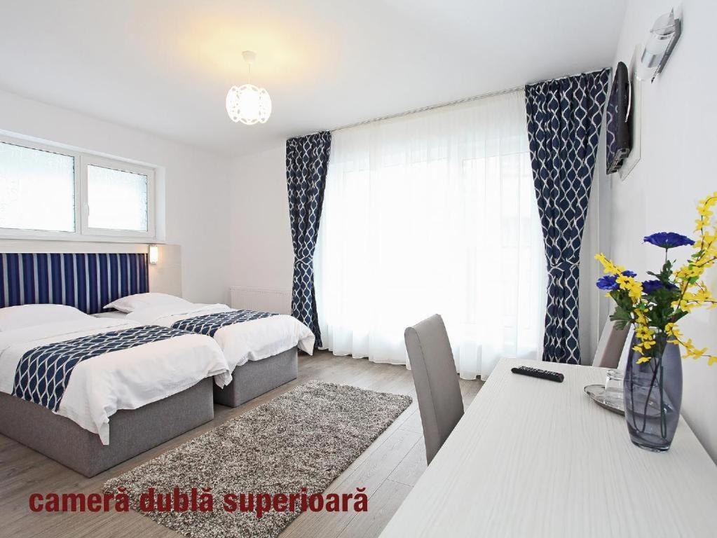 Pension Mora Cluj-Napoca Esterno foto