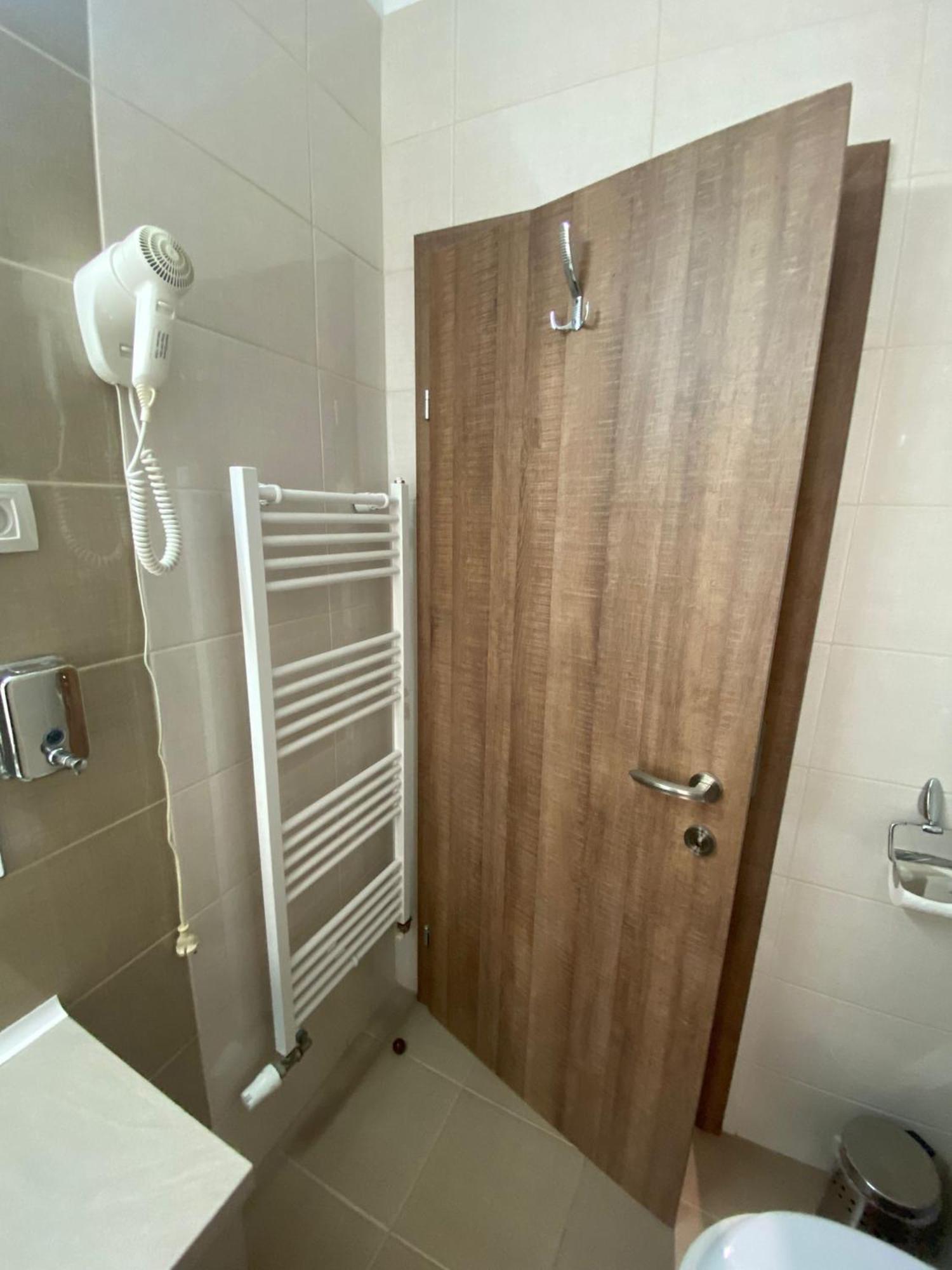 Pension Mora Cluj-Napoca Esterno foto