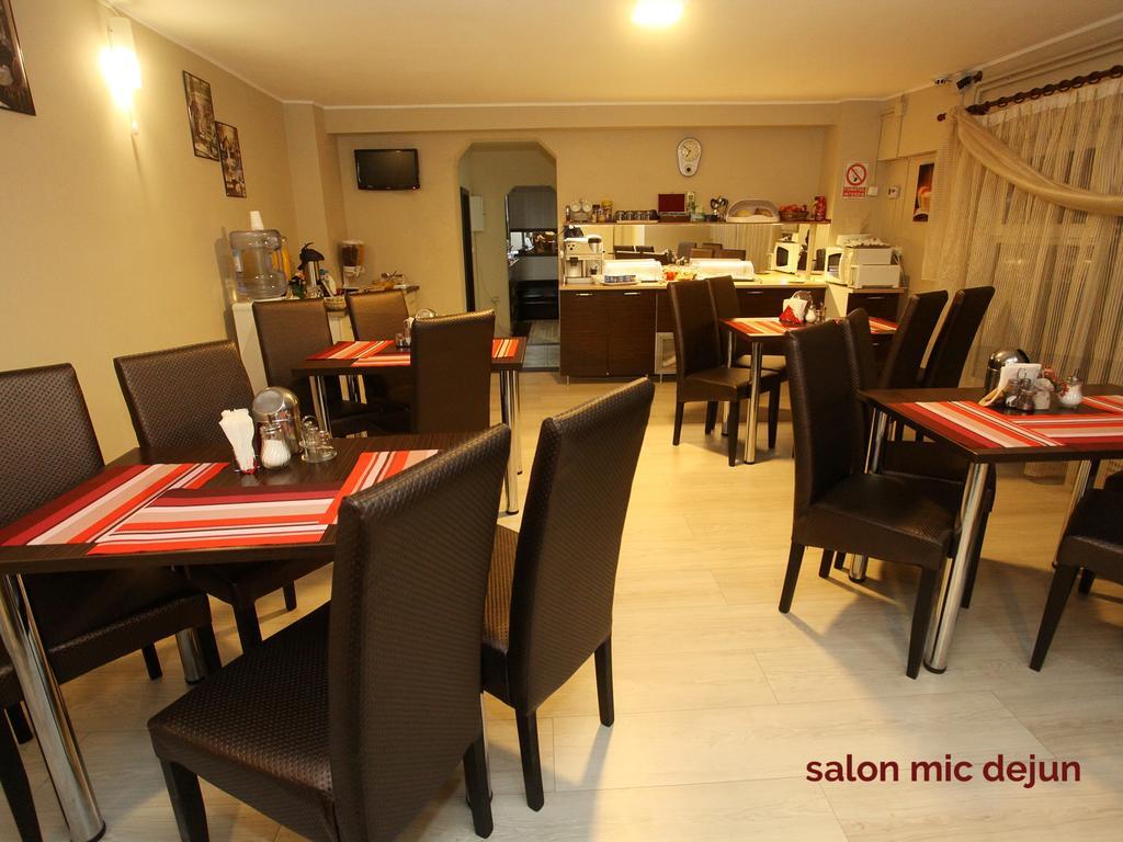 Pension Mora Cluj-Napoca Esterno foto