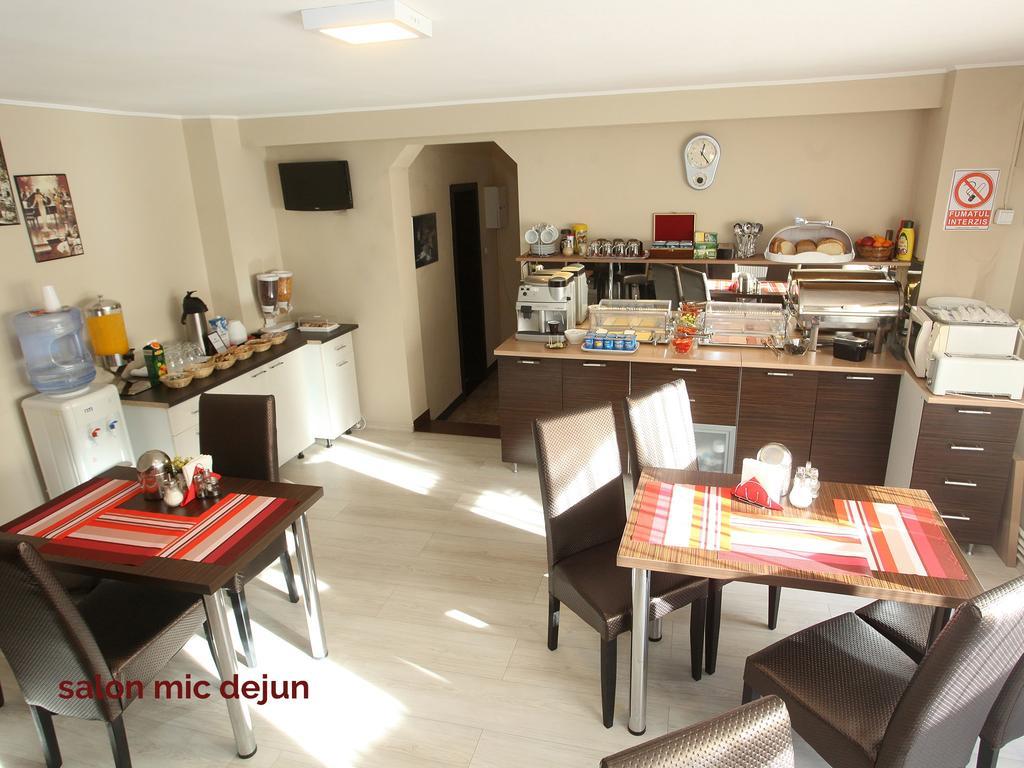Pension Mora Cluj-Napoca Esterno foto